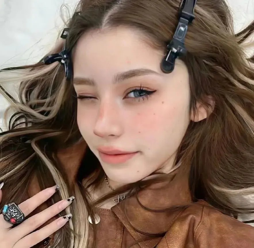 学校的墙不见了